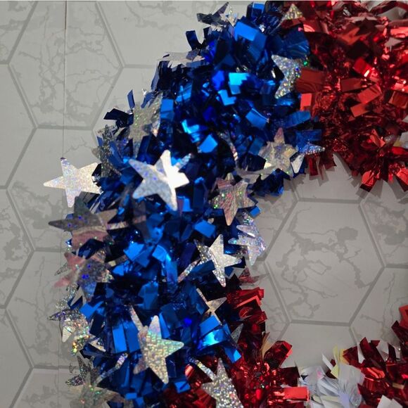 4th of July, Patriotic Stars and Stripes Tinsel Wreath, Red/White/Blue, 16", New - Picture 2 of 7